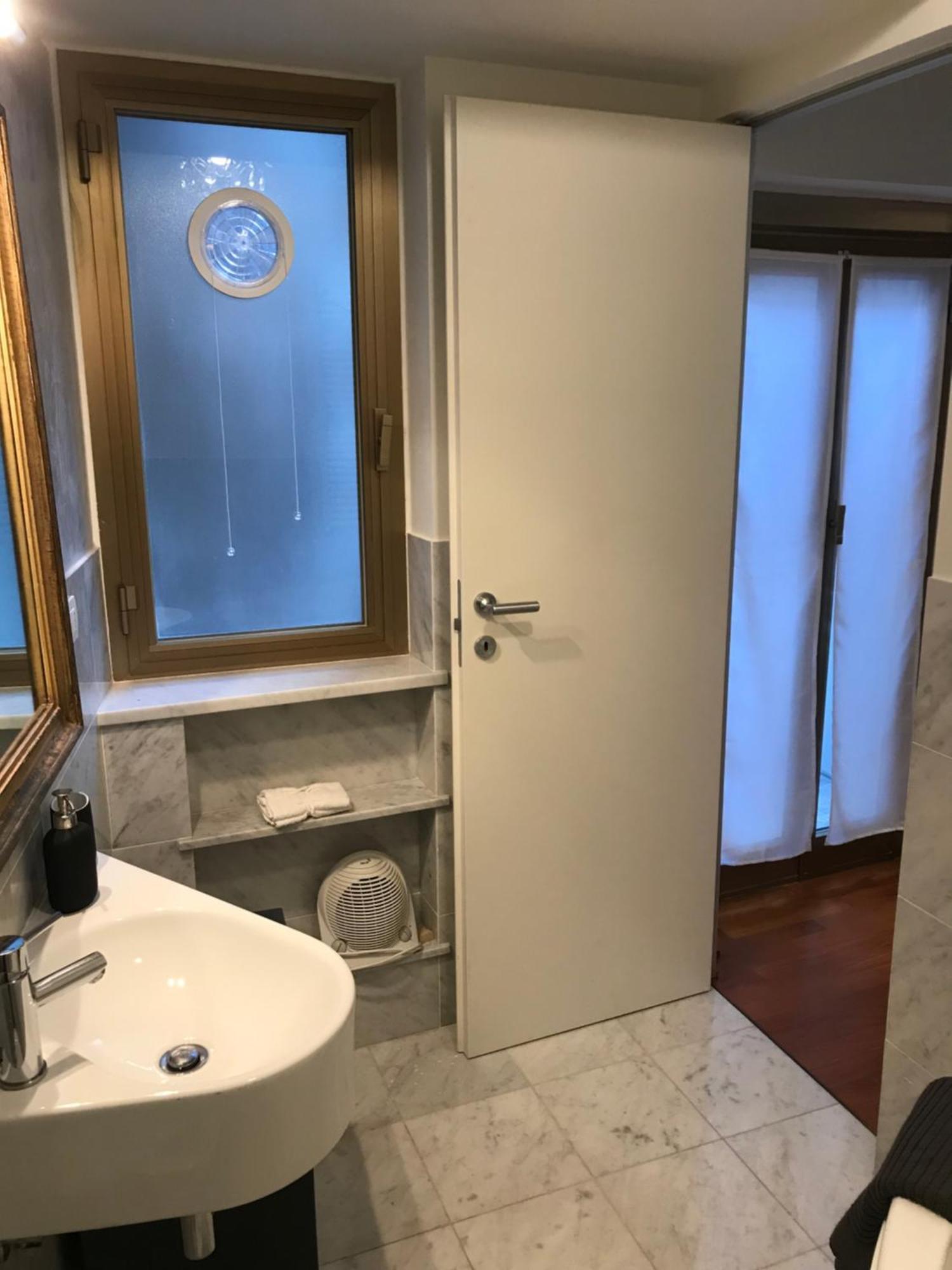Casa Nirvana Genua Exteriör bild